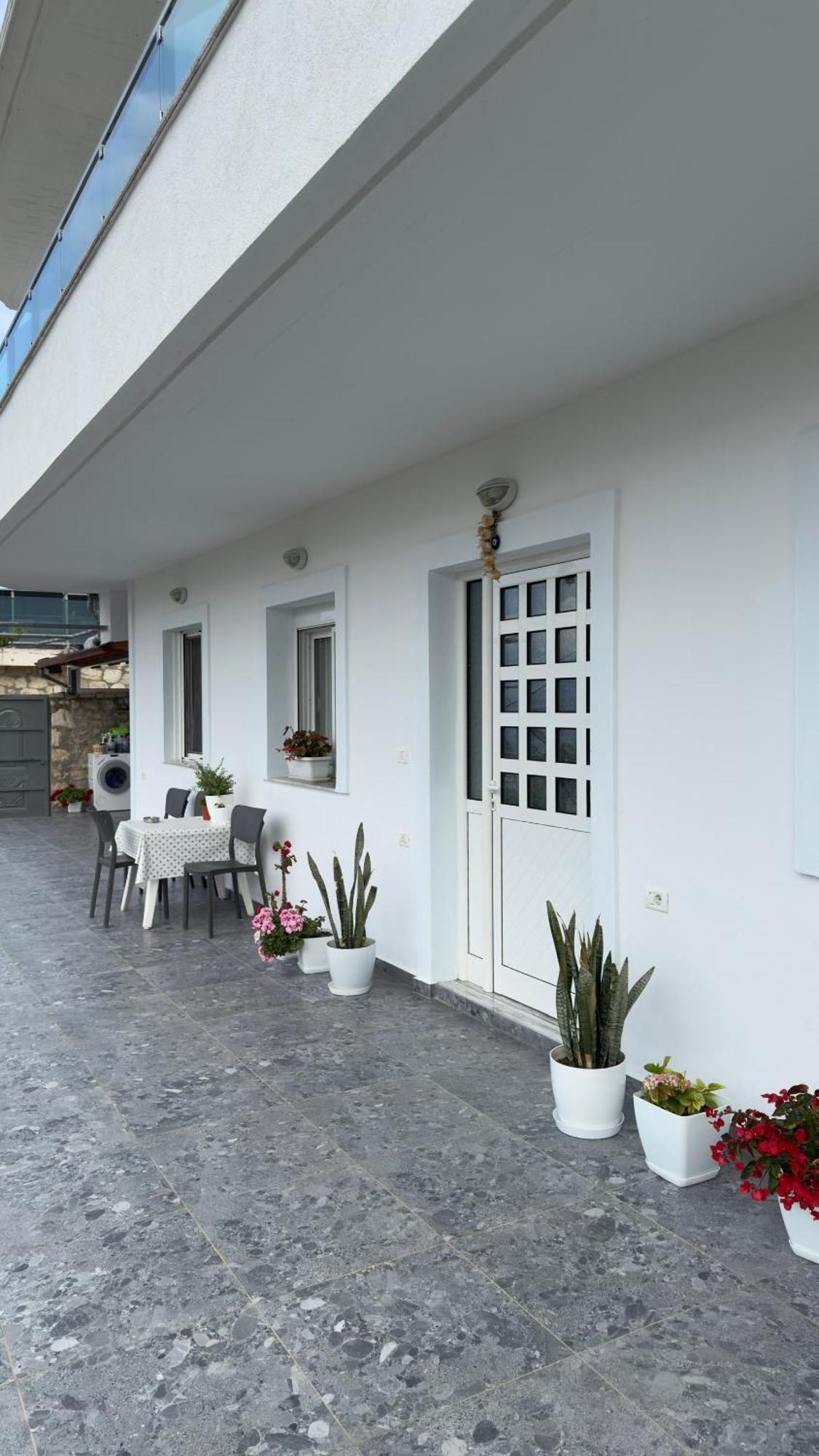 Apartaments Rraku Sarandë Exterior foto